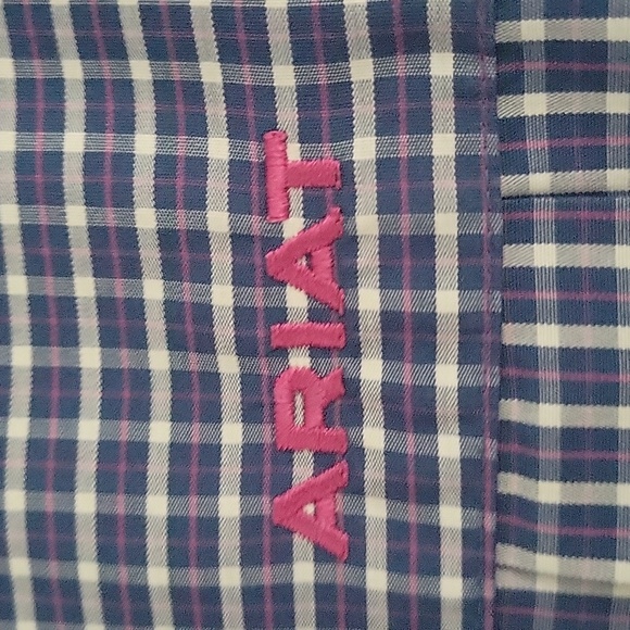 Like New! Men's Ariat Blue Plaid Long Sleeve Shirt Size Large - Picture 6 of 7